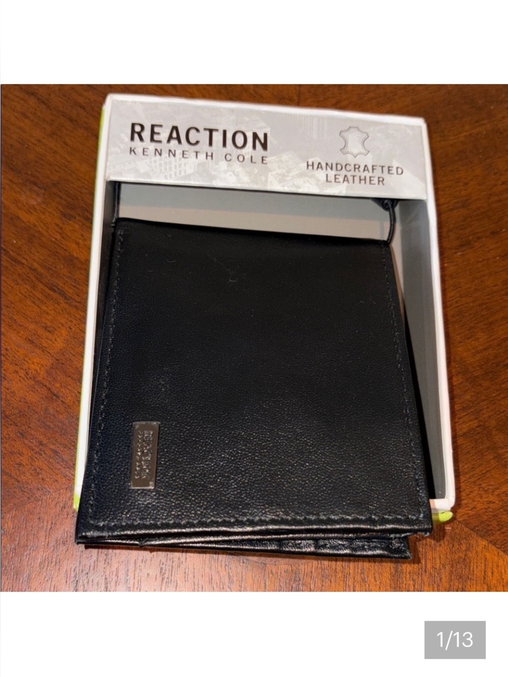 Kenneth Cole Reaction wallet/ card holder  unisex  leather black  4 x 3.5 NIB